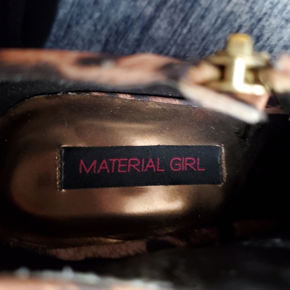 Material Girl Cheetah print booties - Picture 4 of 6